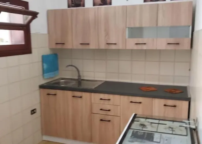 Rock House 度假居 *